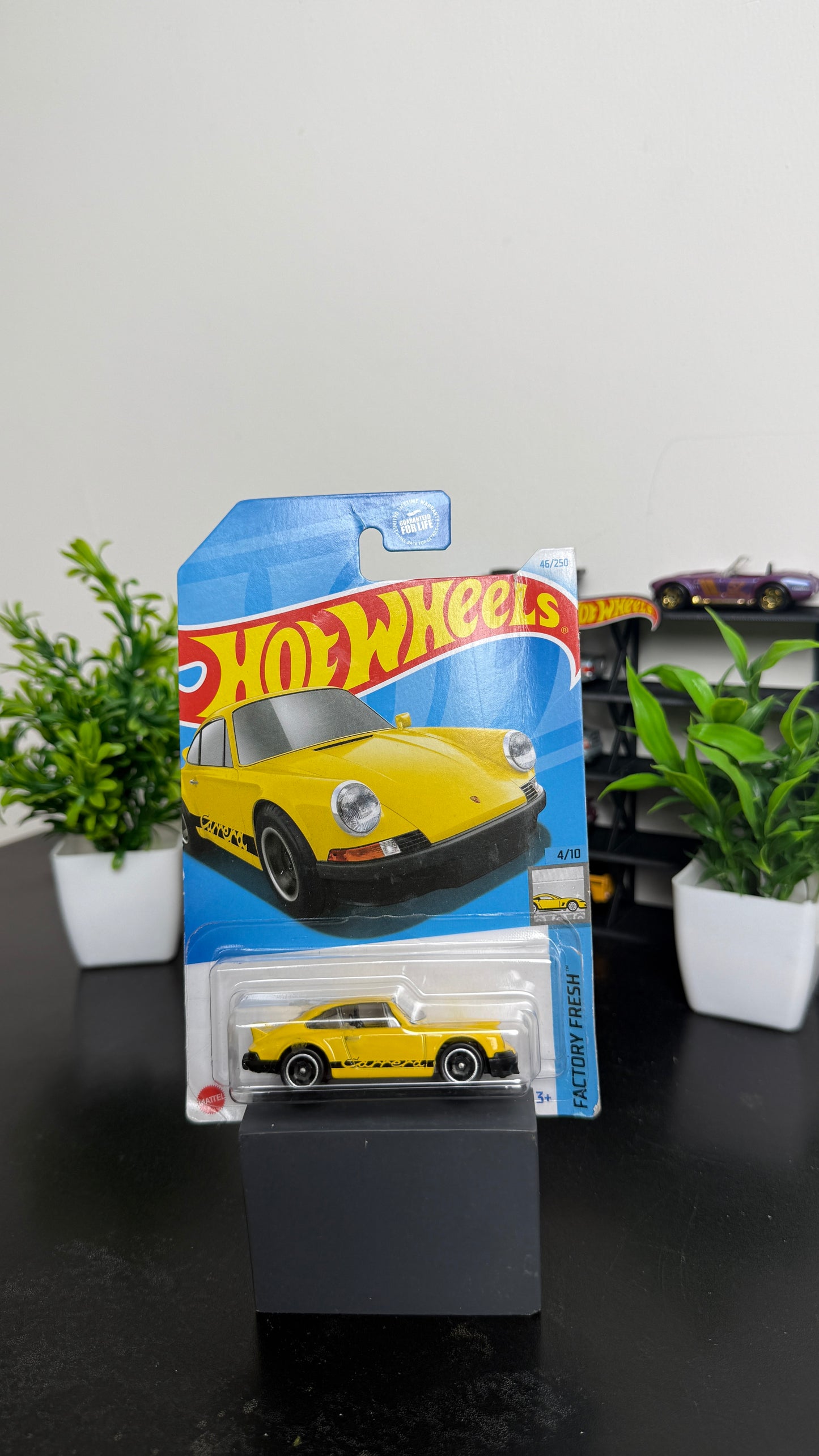 Hot Wheels Porsche 911 carrera RS 2.7