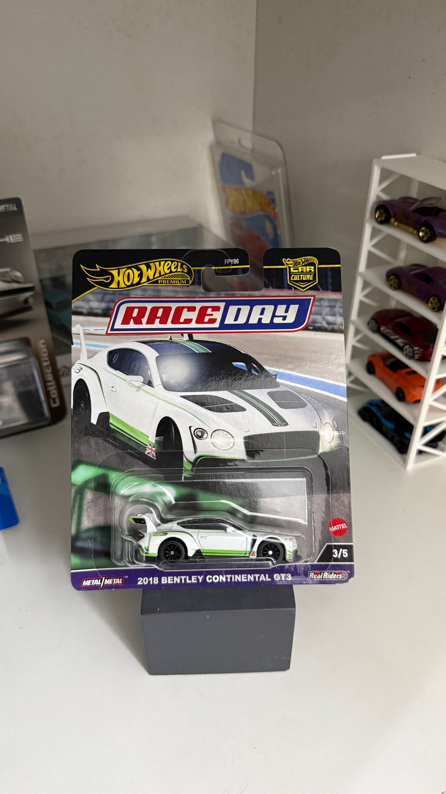 Hot Wheels 2018 Bentley Continental GT3