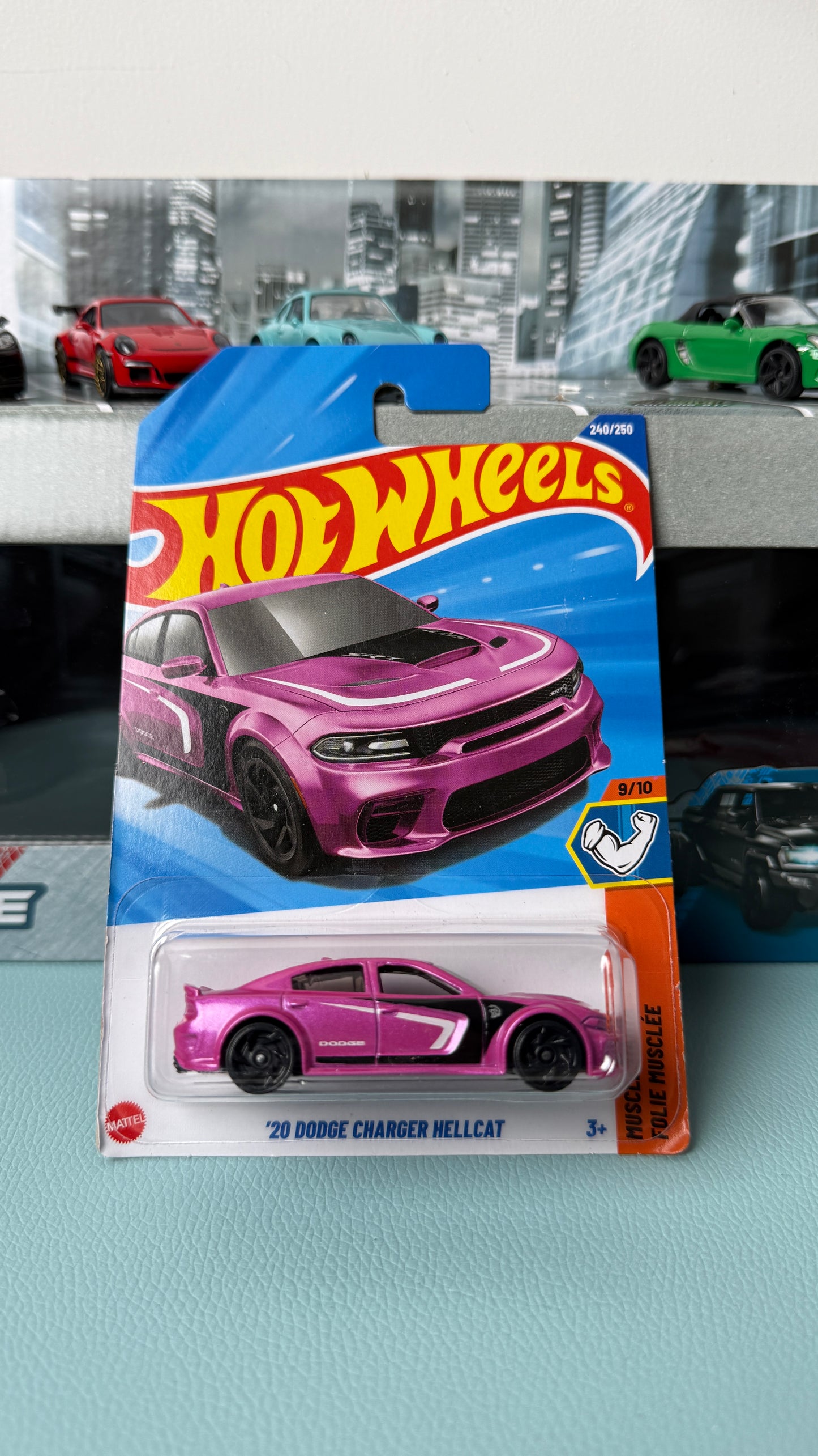 Hot Wheels - 20 Dodge Charger Hellcat