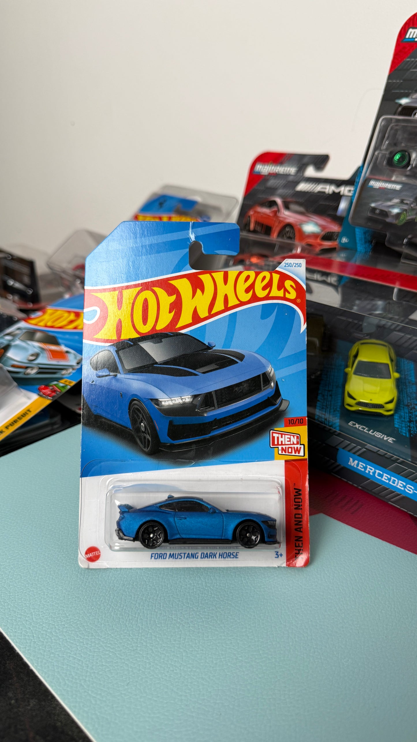 Hot Wheels - Ford Mustang Dark Horse