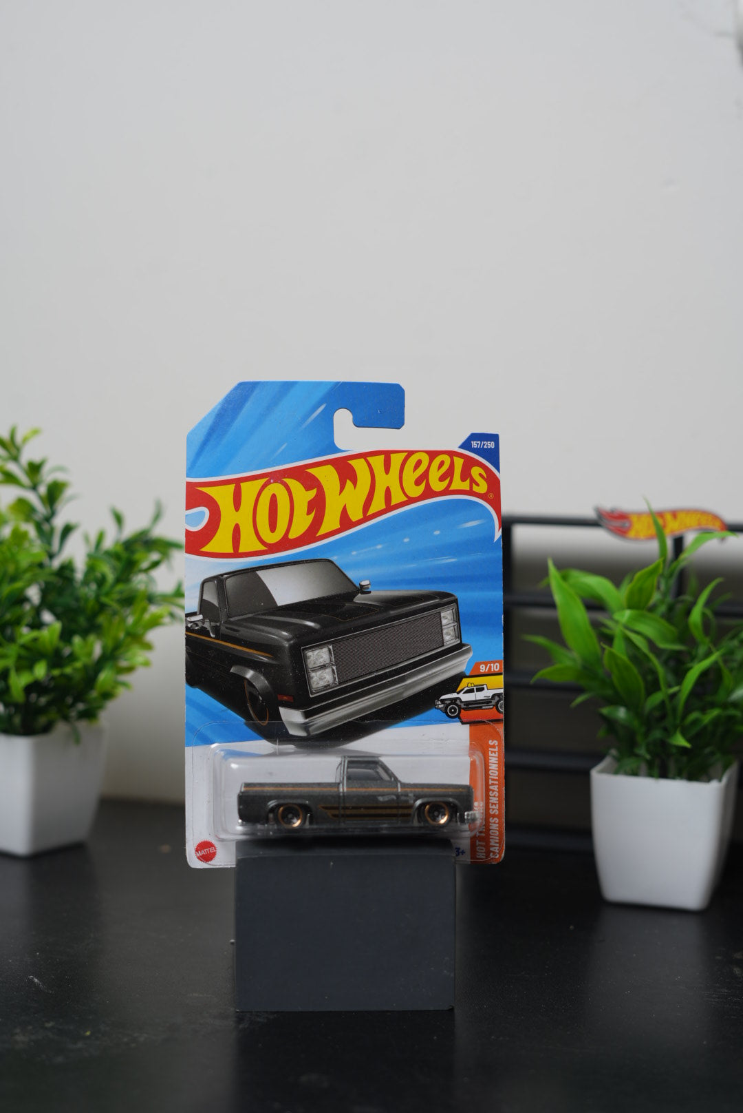Hot Wheels - 83 Chevy Silverado