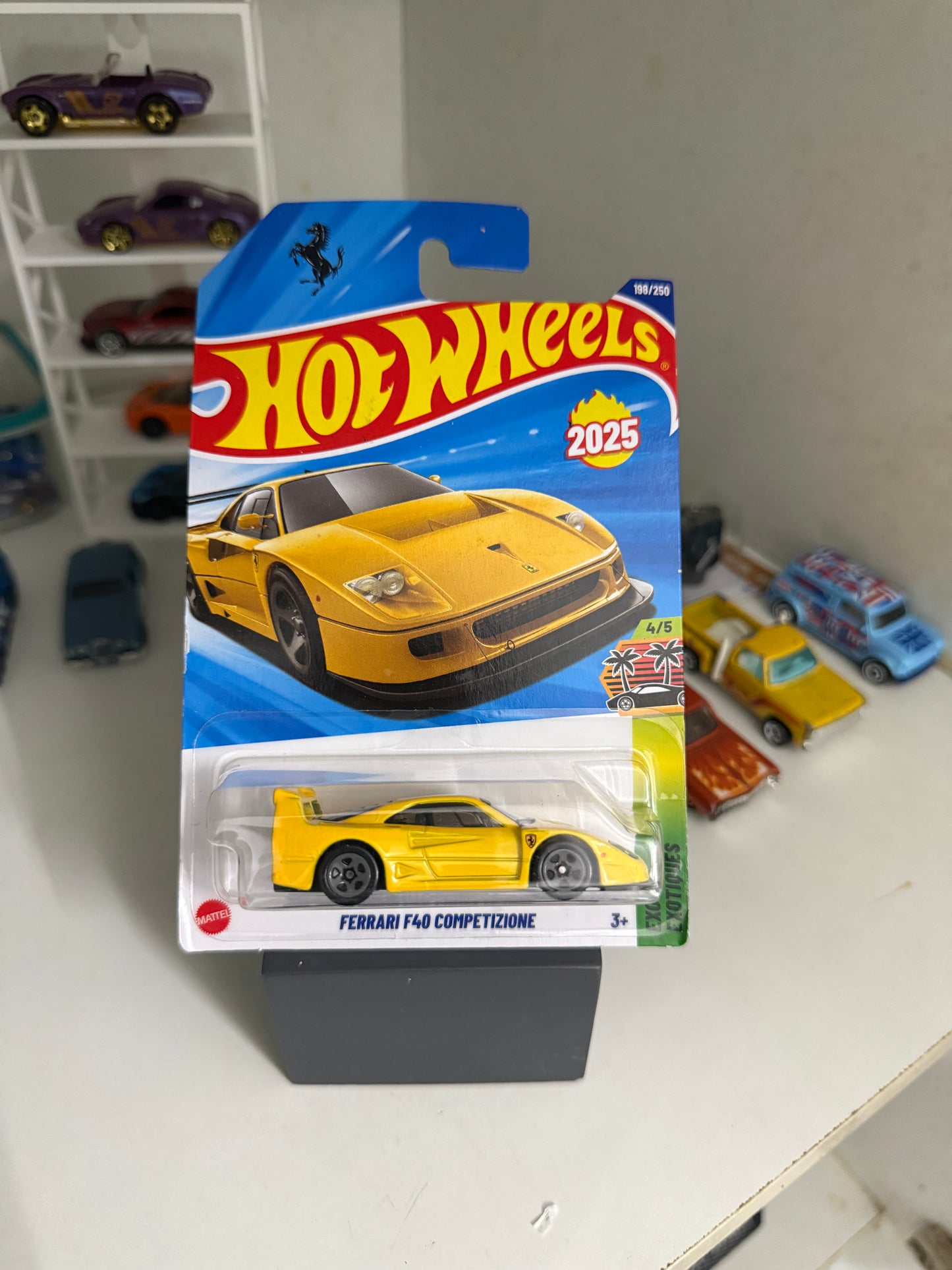 Hot Wheels - Ferrari F40 Yellow