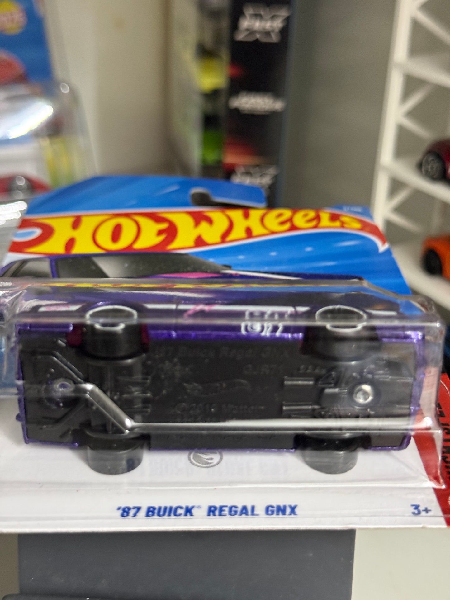 Hot Wheels Treasure Hunt - 87 Buck Regal