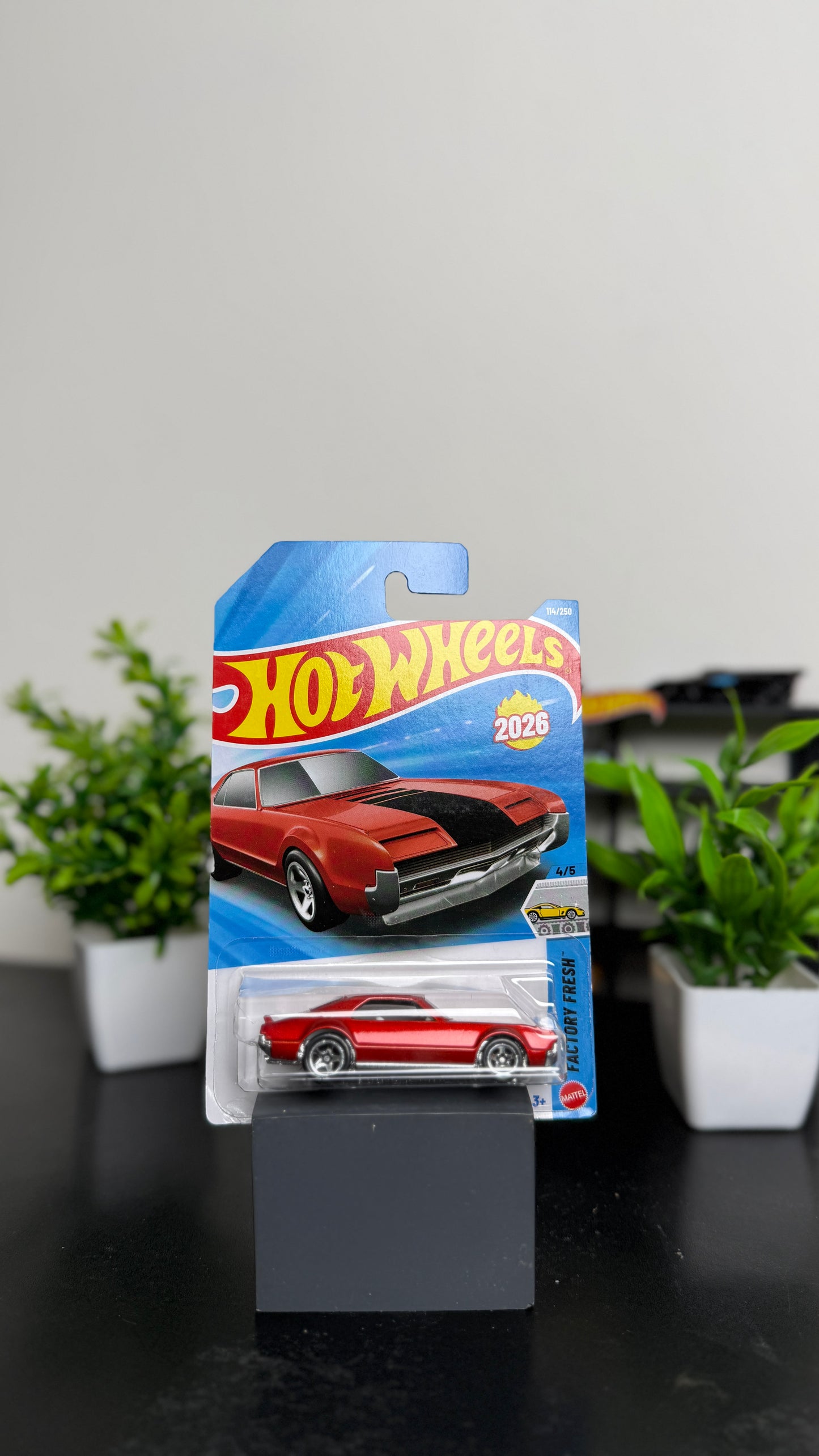Hot Wheels- 66 Toronado