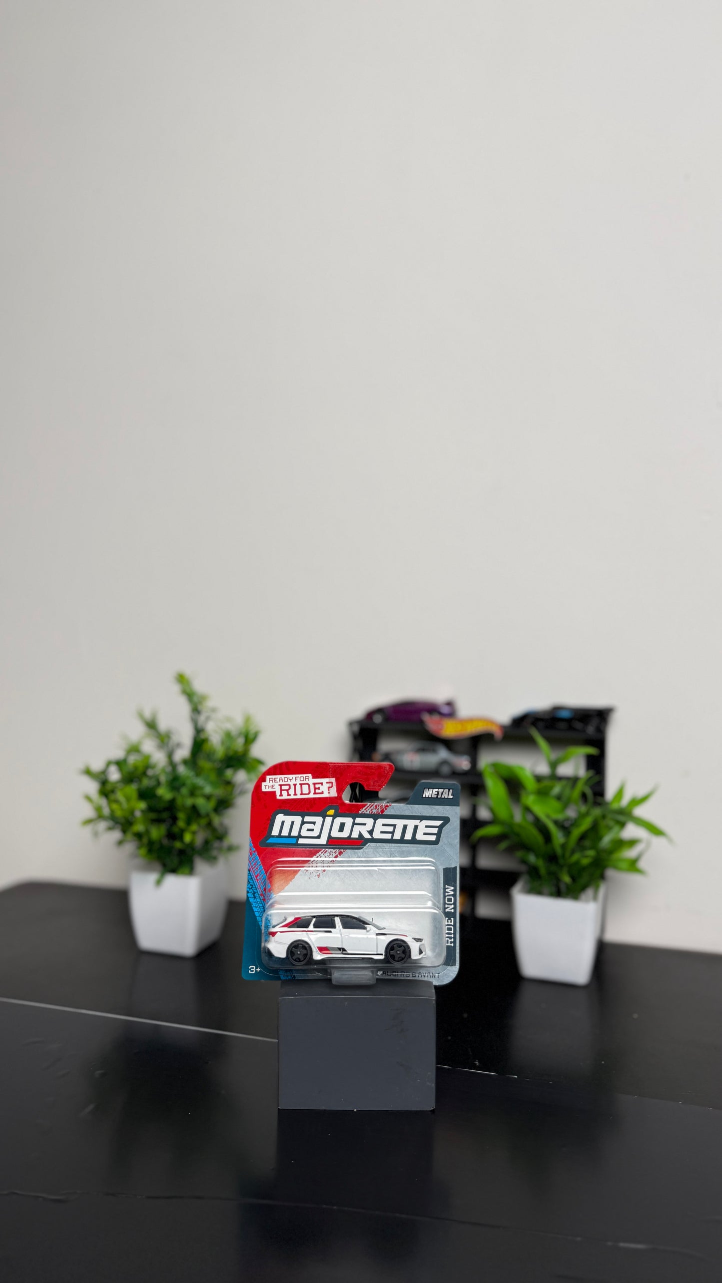 Majorette - Audi R6 Avant - Red