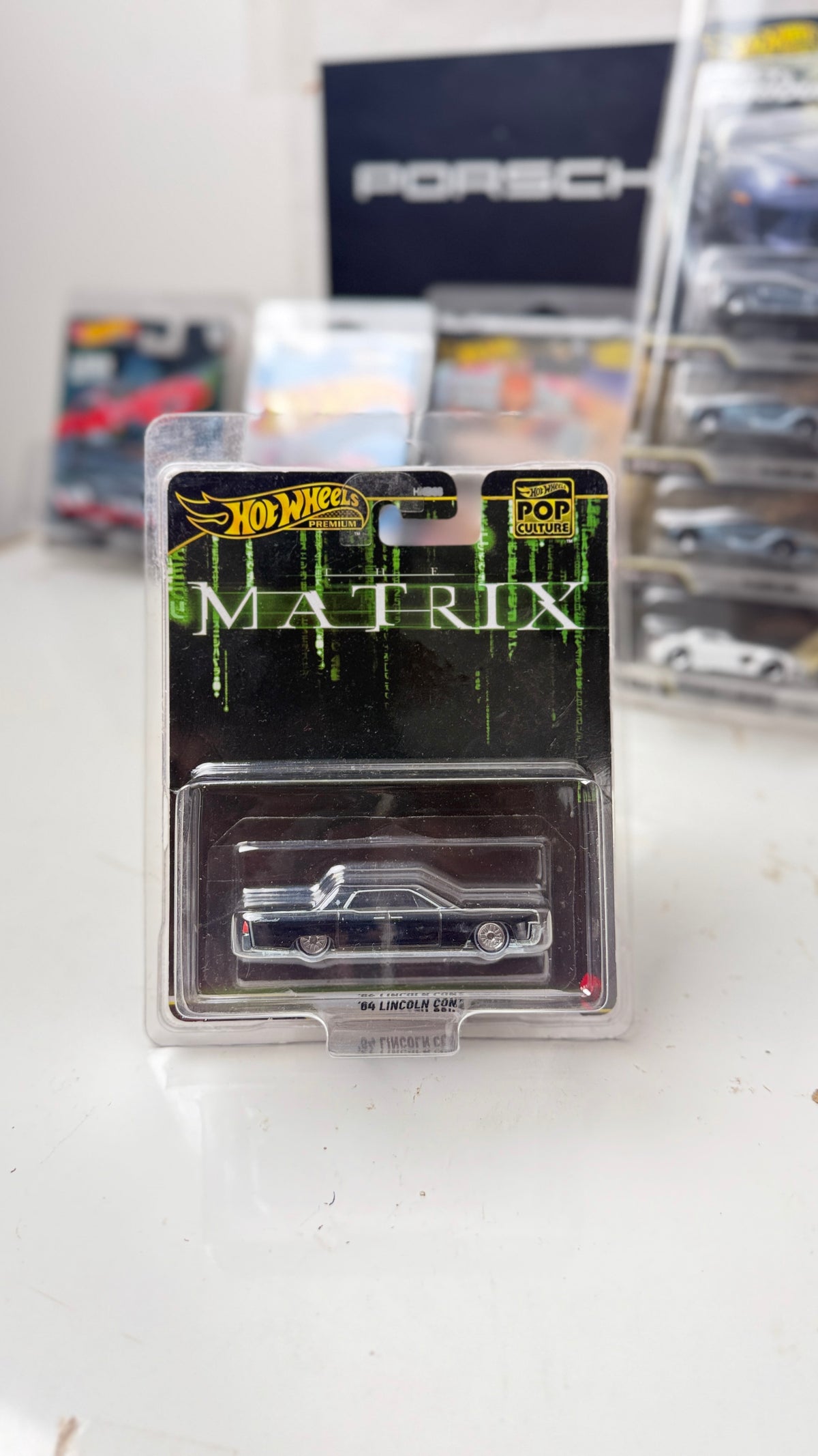 Hot Wheels - 64 Lincoln Continental - Matrix (Imported)