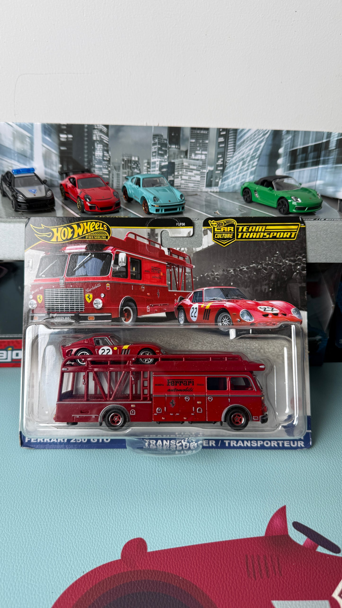 Hot Wheels - Ferrari Team Transport