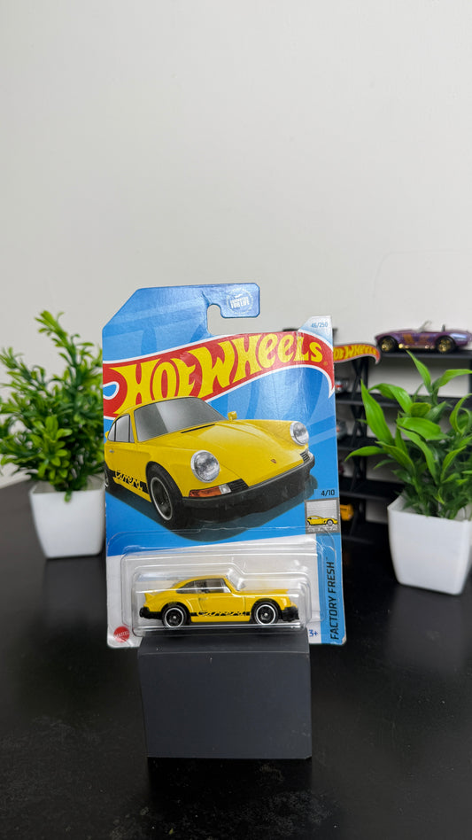 Hot Wheels Porsche 911 carrera RS 2.7