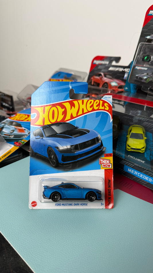 Hot Wheels - Ford Mustang Dark Horse