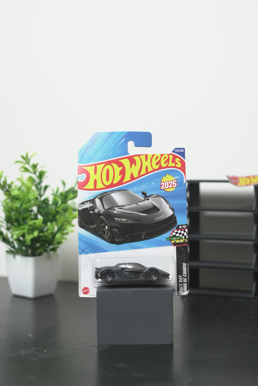 Hot Wheels - McLaren w1 Black