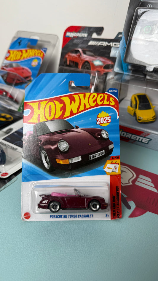 Hot Wheels - Porsche 911 Turbo Carbiolet