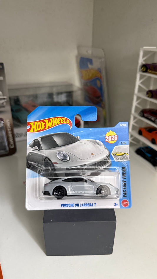 Hot Wheels Porsche 911 carrera short card