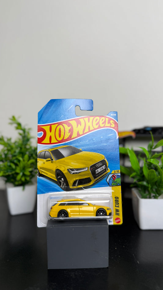 Hot Wheels - 17 Audi RS 6 Avant