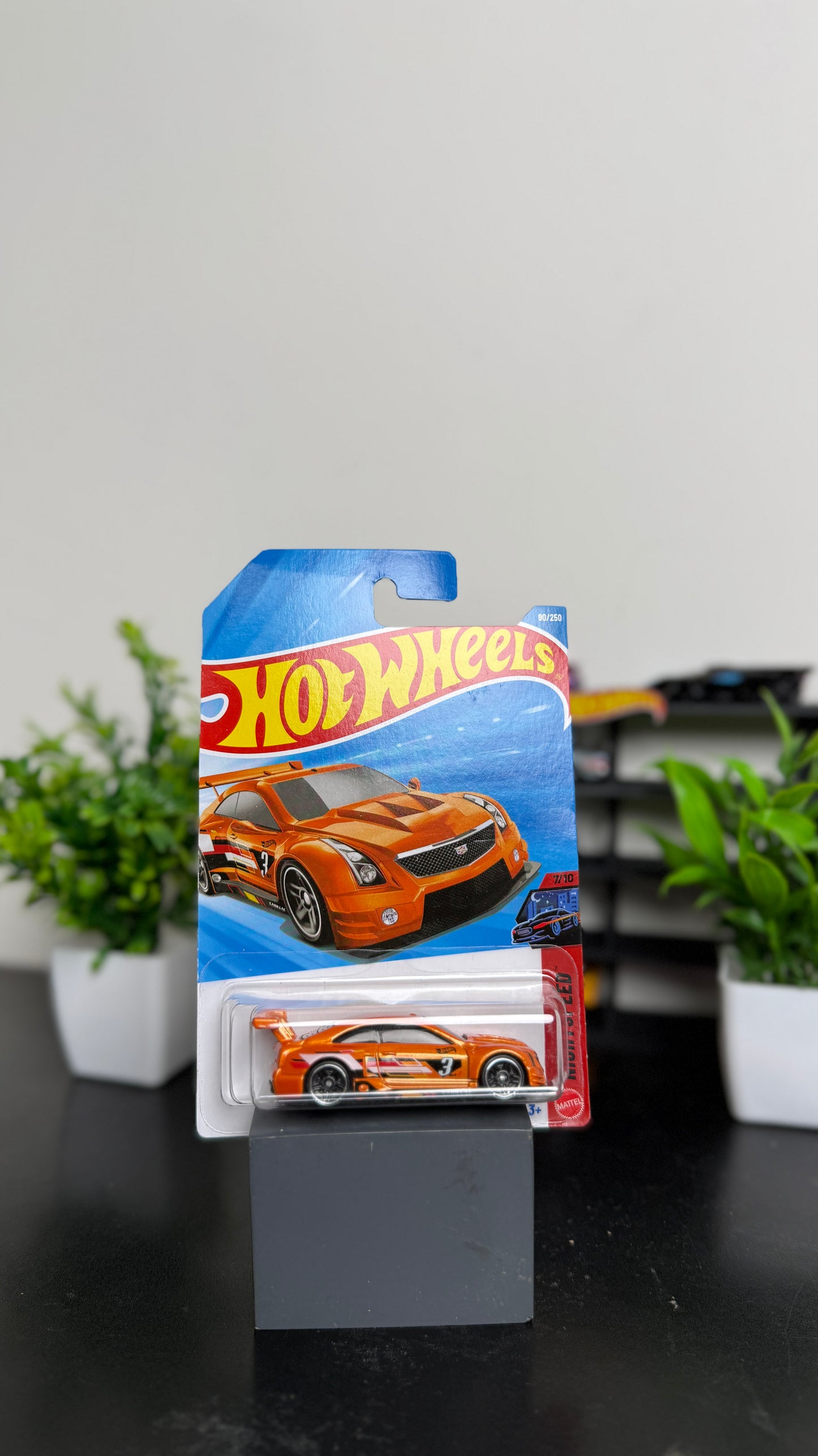 Hot Wheels- 16 Cadillac ATS-V R