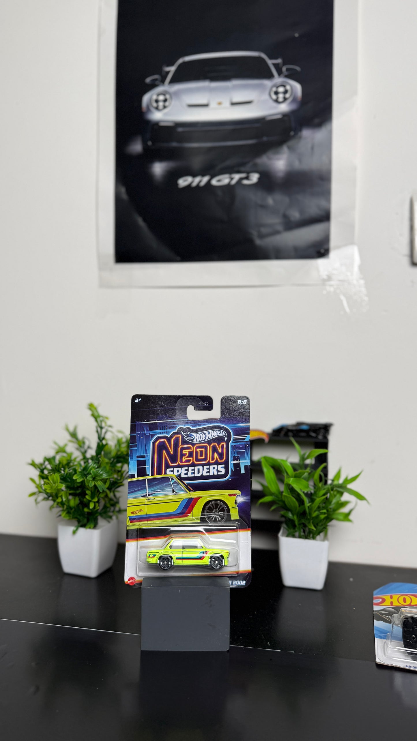 Hot Wheels - Neon Speeders BMW 2002