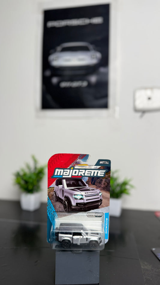 Majorette - Land Rover Defender 90 Showroom Premium - Silver