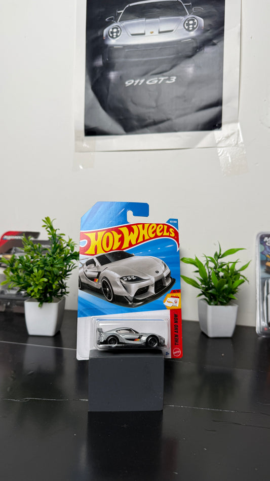 Hot Wheels - 20 Toyota GR Supra