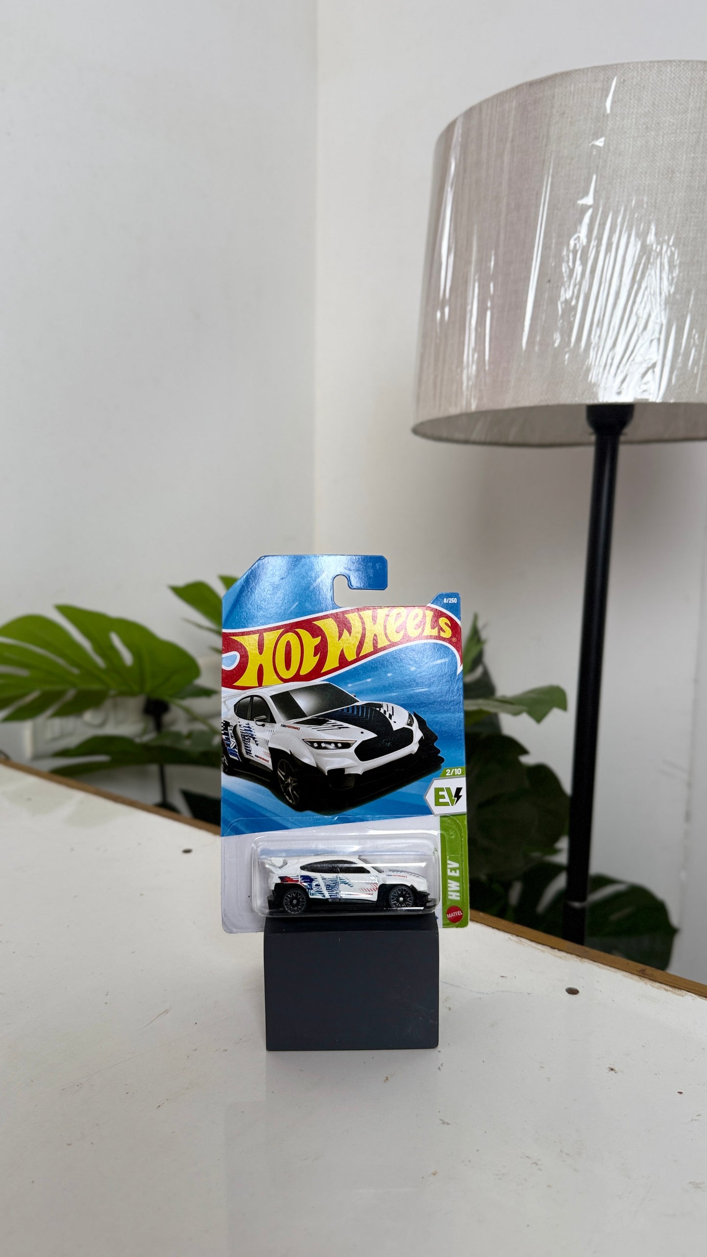 Hot Wheels - Ford Mustang Mach - E 1400