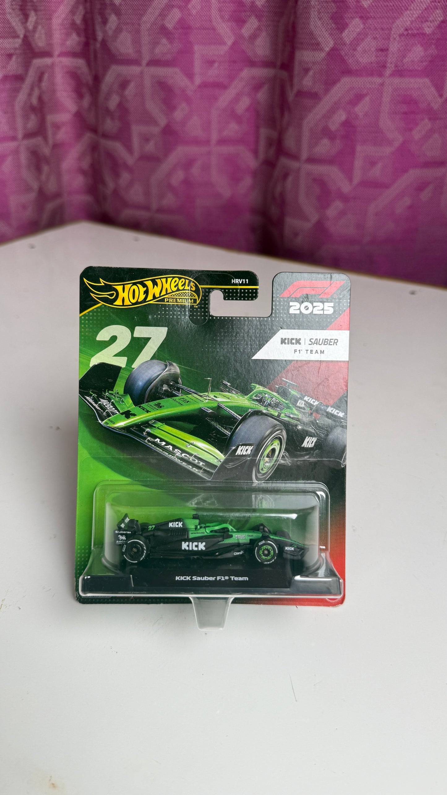 Hot Wheels - Formula 1 Kick sauber #5 and #27