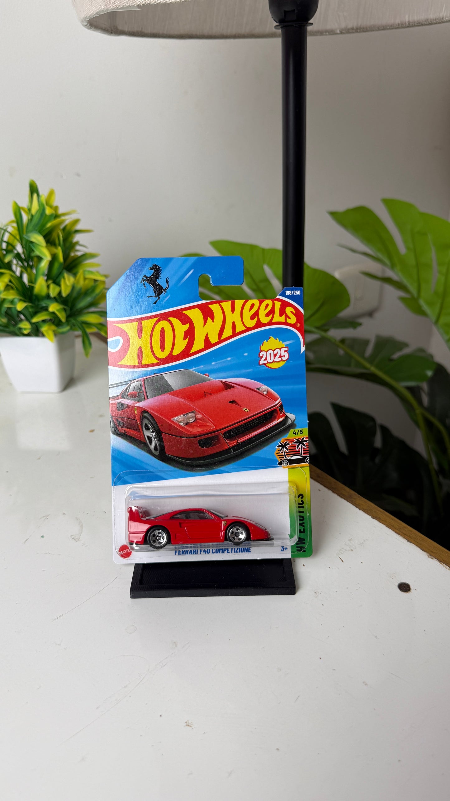Hot Wheels - Ferrari F40 Competizione - Red (IMPORTED)