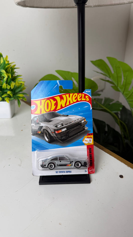 Hot Wheels - 82 Toyota Supra