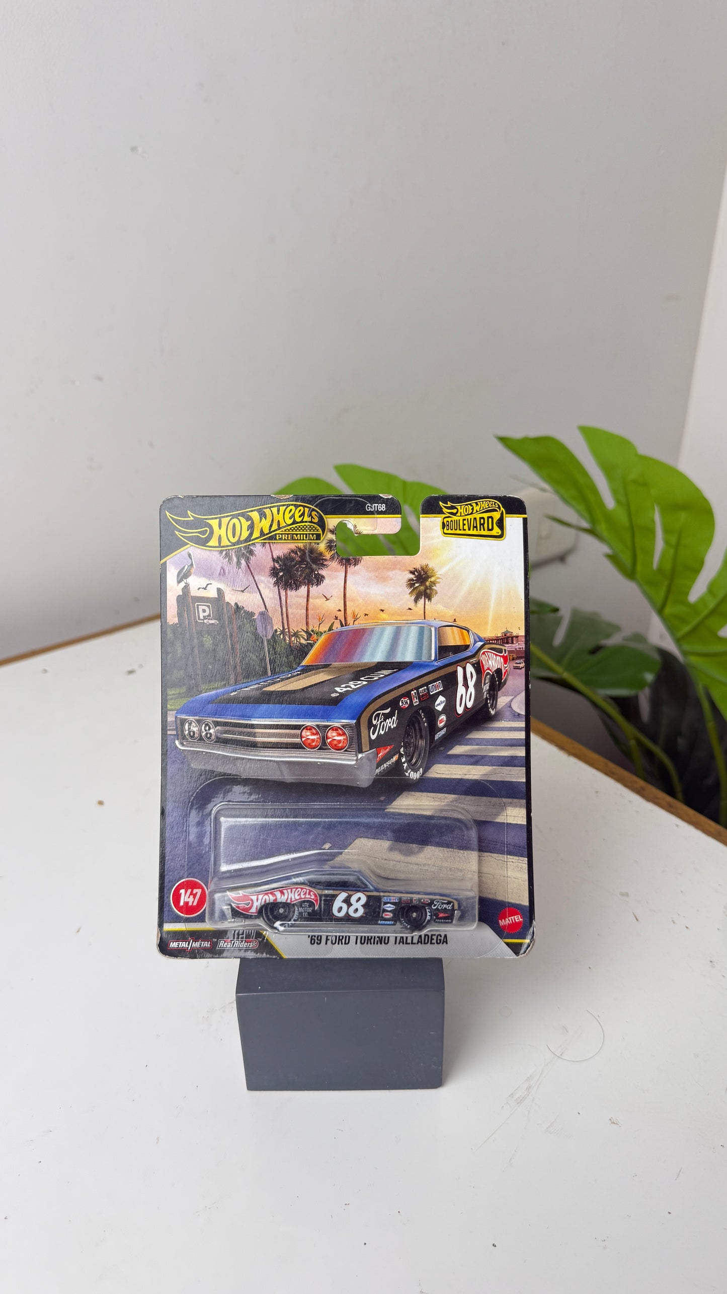 Hot Wheels Boulevard - 69 Ford Torino Talladega(Minor card issue)