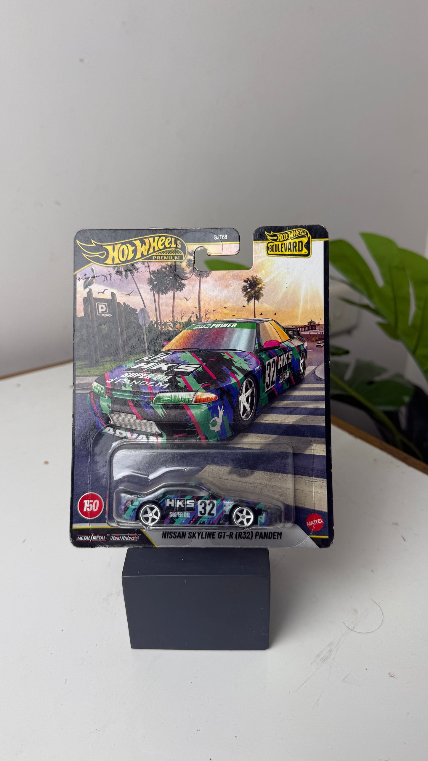 Hot Wheels Boulevard Nissan Skyline GT-R(R32) Pandem (Minor card issue)