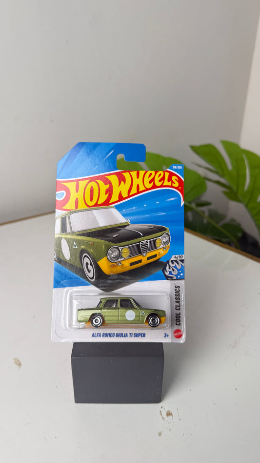 Hot Wheels - Alfa Romeo Giulia TI Super